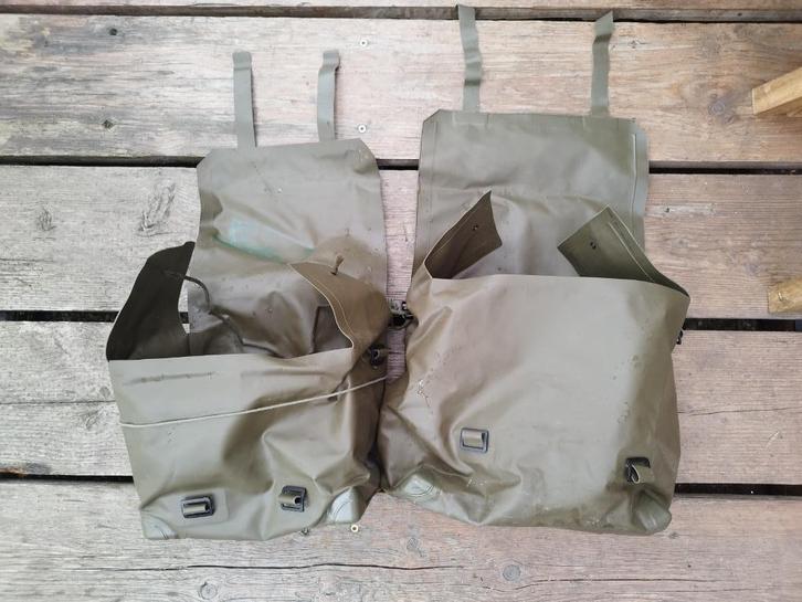 2 x legerpukkel ransel OD groen, rubberized, origineel, Verzamelen, Militaria | Algemeen, Landmacht, Overige typen, Nederland