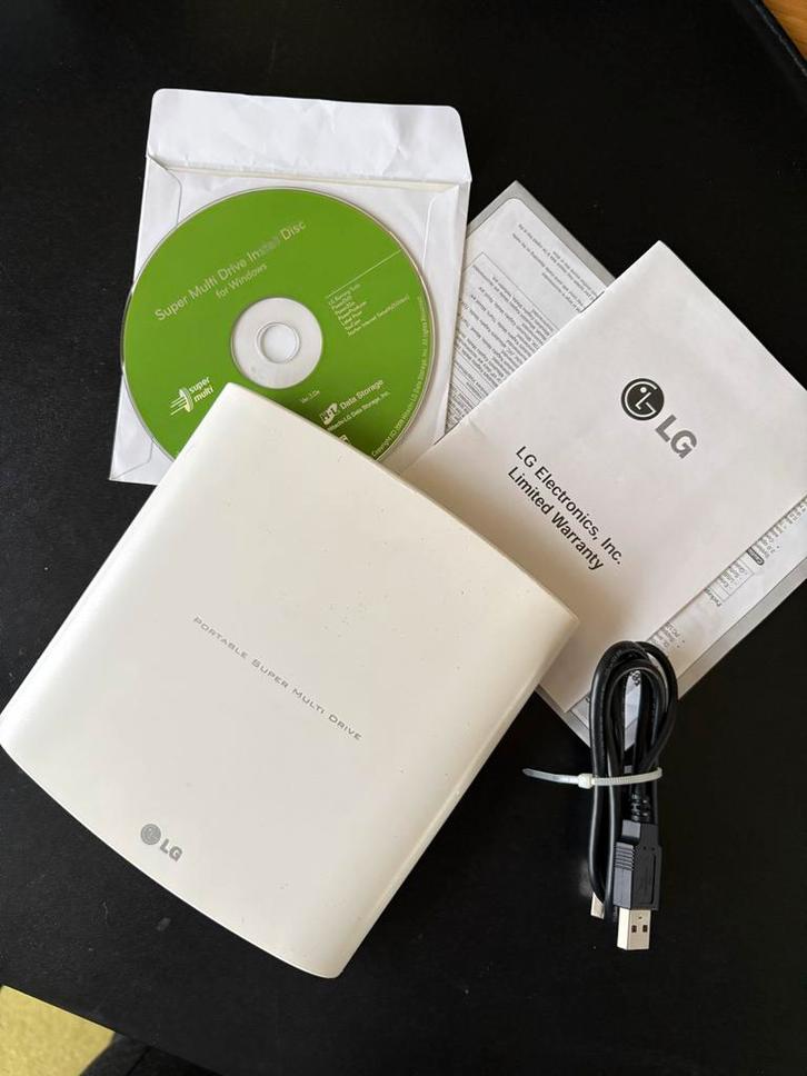 LG Portable Super Multi Drive - Externe DVD Brander, Computers en Software, Optische drives, Gebruikt, Extern, Windows, Cd, Ophalen of Verzenden
