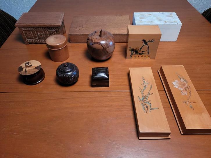 Houten doosje kistje bewerkt hout vintage doos doosjes dozen, Huis en Inrichting, Woonaccessoires | Overige, Ophalen of Verzenden