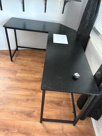 Zwart hoek bureau