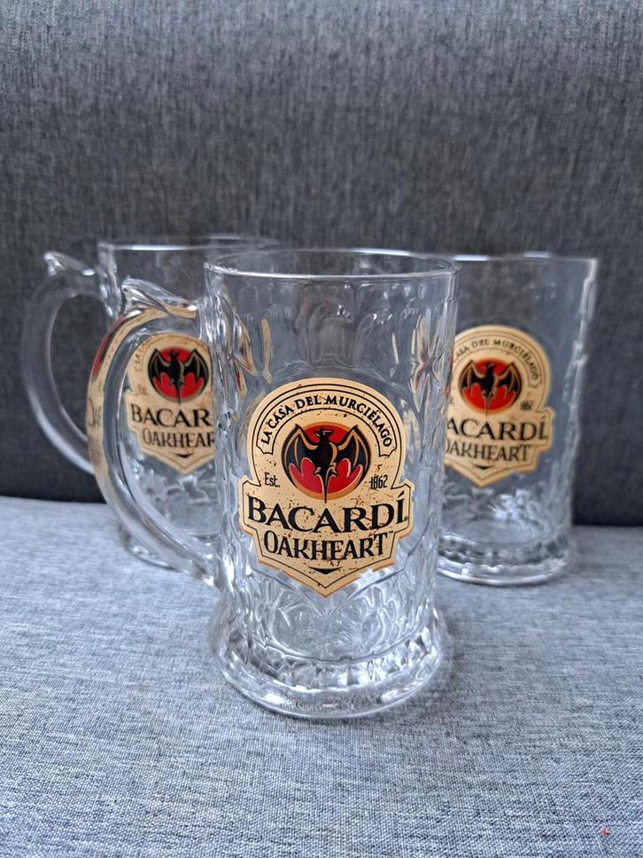 Bacardi Oakheart Glazen - Set van 3, Verzamelen, Glas en Borrelglaasjes, Zo goed als nieuw, Overige typen, Ophalen of Verzenden