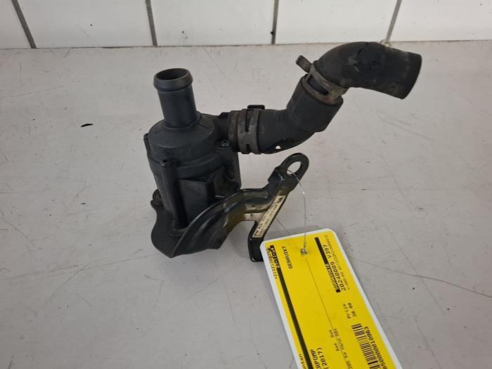 Extra waterpomp van een Volkswagen Caddy, Auto-onderdelen, Airco en Verwarming, Volkswagen, Gebruikt, 3 maanden garantie, Verzenden