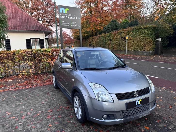 Suzuki SWIFT 1.3/Airco/NAP/Leer/elektr ramen, Auto's, Suzuki, Bedrijf, Swift, Airbags, Airconditioning, Centrale vergrendeling