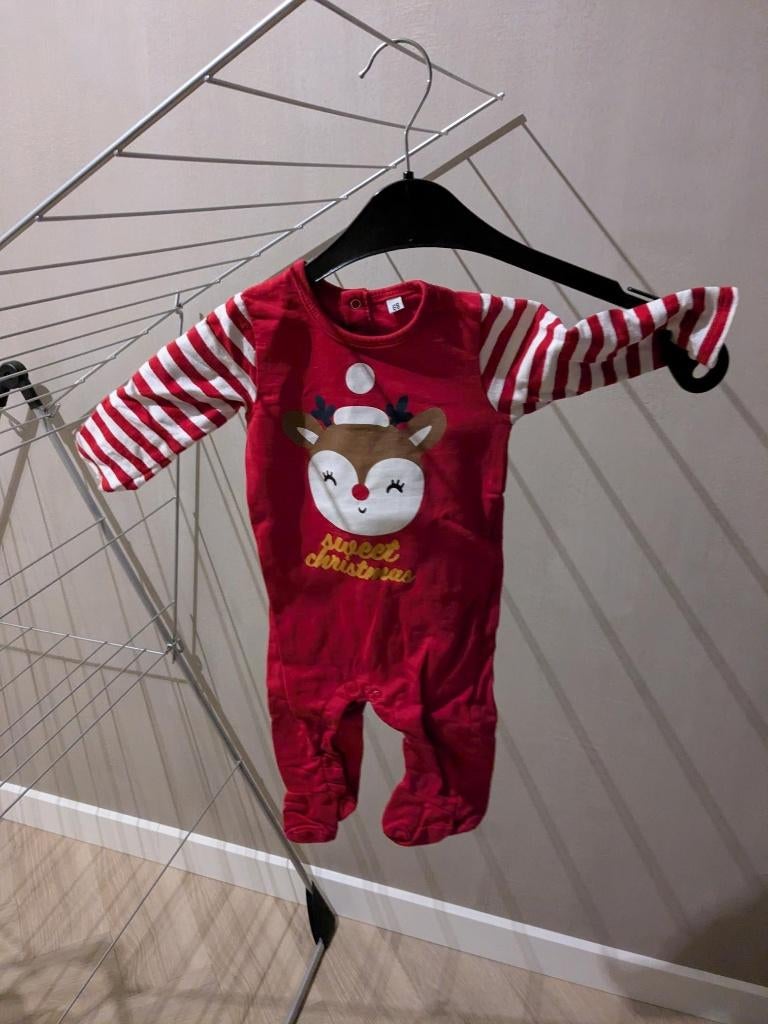 Te koop kerst boxpakje maat 68, Kinderen en Baby's, Babykleding | Maat 68, Ophalen of Verzenden, Zo goed als nieuw, Jongetje of Meisje