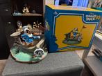 Disney donald duck 90 jaar uit Disneyland parijs, Verzamelen, Disney, Ophalen, Donald Duck, Zo goed als nieuw, Beeldje of Figuurtje