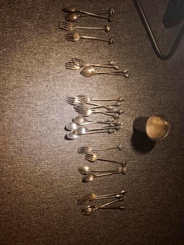 Vintage Zilveren Lepels en Vorken Set beschikbaar voor biedingen
