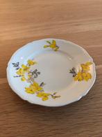 Gele bloemen - geschikt voor bijvoorbeeld een high tea, Huis en Inrichting, Ophalen, Gebruikt, Porselein, Overige stijlen