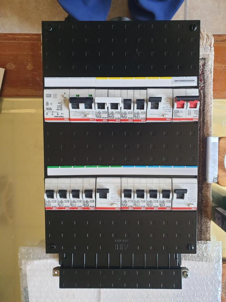 Abb groepenkast 1 fase 12 groepen +beltrafo, Hobby en Vrije tijd, Elektronica-componenten, Zo goed als nieuw, Ophalen