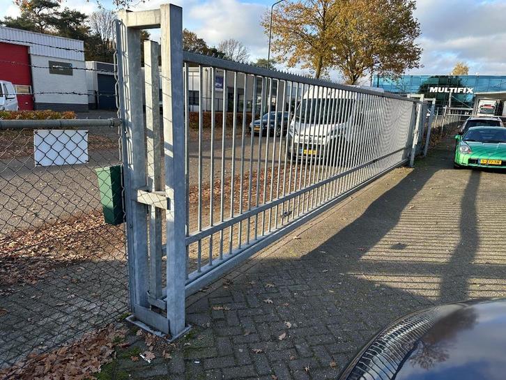 Schuifpoort 8 meter vrije doorgang, Tuin en Terras, Tuinpoorten, Gebruikt, Schuifpoort, Staal, 150 tot 200 cm, 200 cm of meer