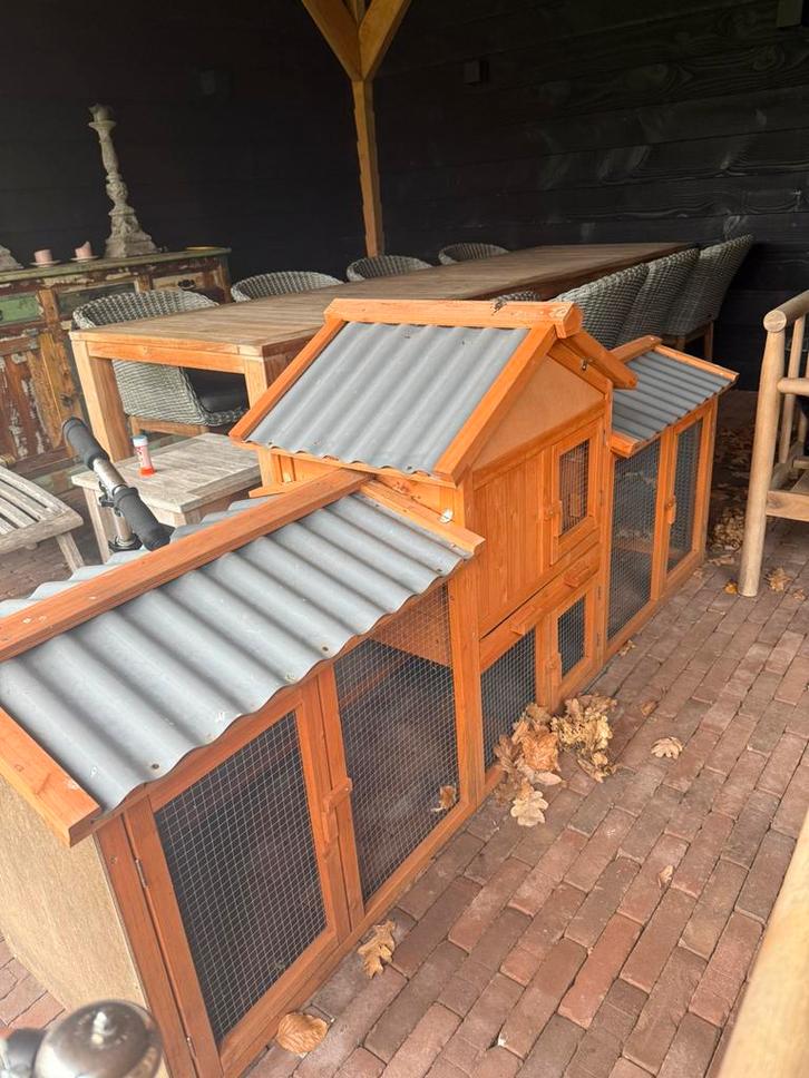 Konijnenhok OPHALEN ZSM - pvc dak - 200 cm, Dieren en Toebehoren, Knaagdieren en Konijnen | Hokken en Kooien, Zo goed als nieuw