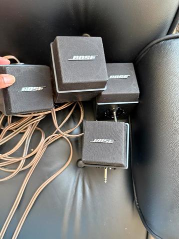 Bose cubes beschikbaar voor biedingen