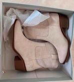 Nieuw leer enkellaarsjes maat 36, Kleding | Dames, Schoenen, Beige, Lage of Enkellaarzen, Nieuw, Ophalen of Verzenden