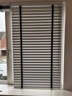 Jaloezie /luxaflex Wit metaal met zwarte bies (81 bij 143cm), 50 tot 100 cm, 100 tot 150 cm, Modern, Wit