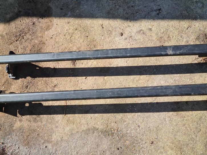 G3 dakdragers universeel – complete set dwarsdragers
r, Auto diversen, Dakdragers, Gebruikt, Ophalen
