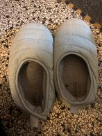 MNG Kids Pantoffels Maat 37, Ophalen of Verzenden, Gedragen, Overige kleuren, Pantoffels of Sloffen