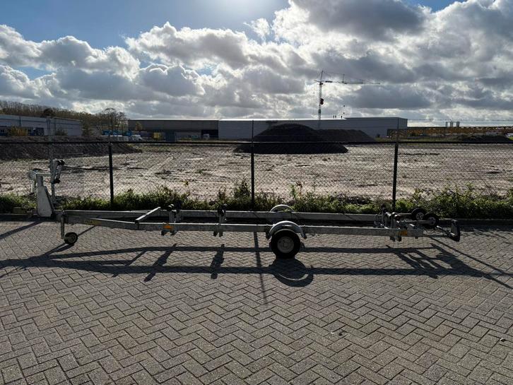 Pega enkel-as boottrailer, Watersport en Boten, Boottrailers, Gebruikt, Overige typen, Minder dan 1500 kg, Minder dan 6 meter
