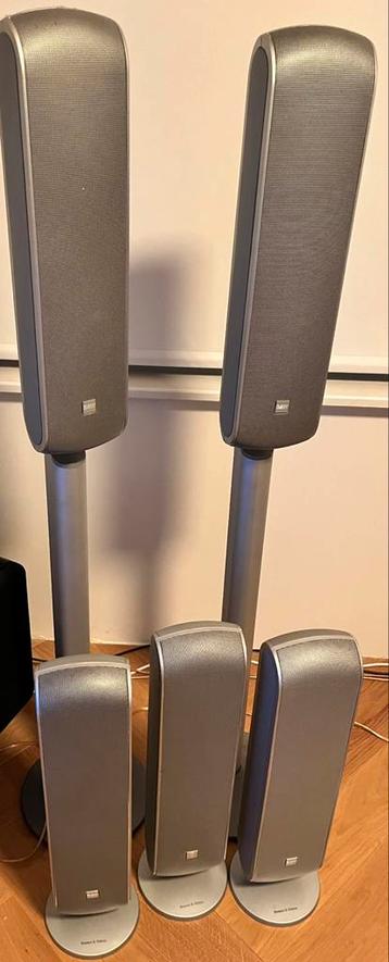 Bowers & Wilkins VM1 Surround Sound Speakers x5 beschikbaar voor biedingen