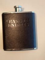 Shanghai Knights Heupfles mini 5 oz bruin PU leer roestvrij, Ophalen of Verzenden, Nieuw, Film, Gebruiksvoorwerp