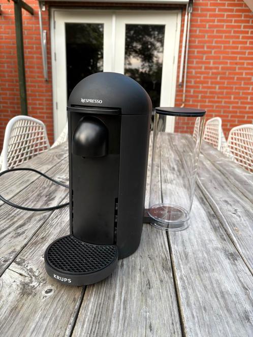 Nespresso XN900 Koffiemachine ZGAN, Witgoed en Apparatuur, Koffiezetapparaten, Gebruikt, Koffiepads en cups, Espresso apparaat