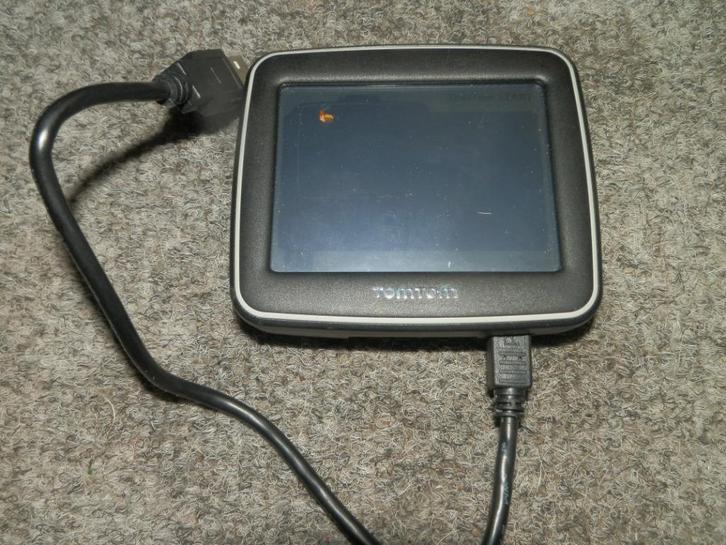 Tom tom model IEX00 incl kabel en opbergetui, Auto diversen, Autonavigatie, Gebruikt, Ophalen of Verzenden