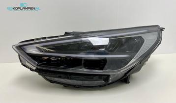 Hyundai i30  Facelift Full LED koplamp links beschikbaar voor biedingen