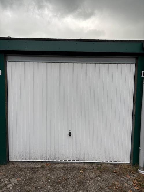 Garagebox te huur in BAARN in Professorenbuurt, Auto diversen, Autostallingen en Garages
