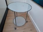 rond bijzettafeltje op wielen alluminium kleur., Huis en Inrichting, Tafels | Bijzettafels, Minder dan 55 cm, Rond, Ophalen, 45 tot 60 cm