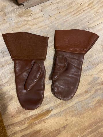 Vintage motorhanschoenen leer beschikbaar voor biedingen