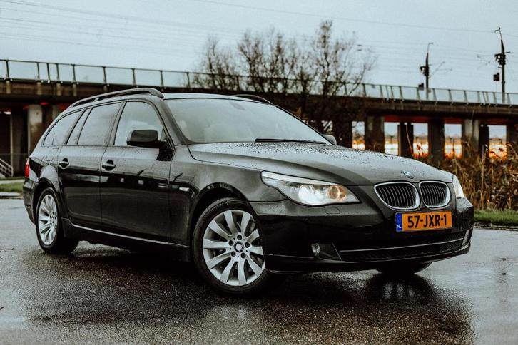 BMW 5-Serie 525i Touring 2008 Youngtimer | Goed onderhouden, Auto's, BMW, Bedrijf, 5-Serie, ABS, Bluetooth, Boordcomputer, Centrale vergrendeling