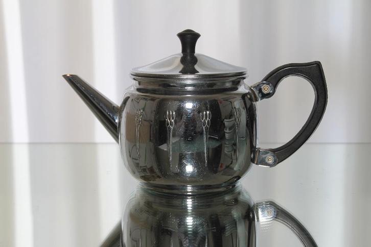 Rvs theepot 1/2 ltr, Huis en Inrichting, Keuken | Keukenbenodigdheden, Zo goed als nieuw, Ophalen