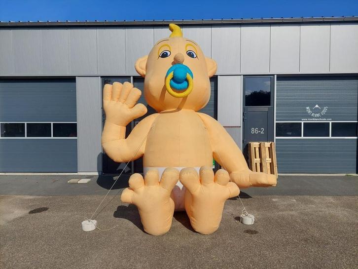 Te huur: Opblaasbare geboorte baby met speen (ook ooievaar), Hobby en Vrije tijd, Feestartikelen | Verhuur, Gebruikt, Geboorte of Huwelijk