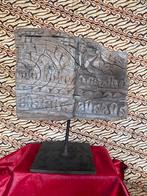 ANTIEK HOUTSNIJWERK UIT THAISE TEMPEL., Ophalen of Verzenden