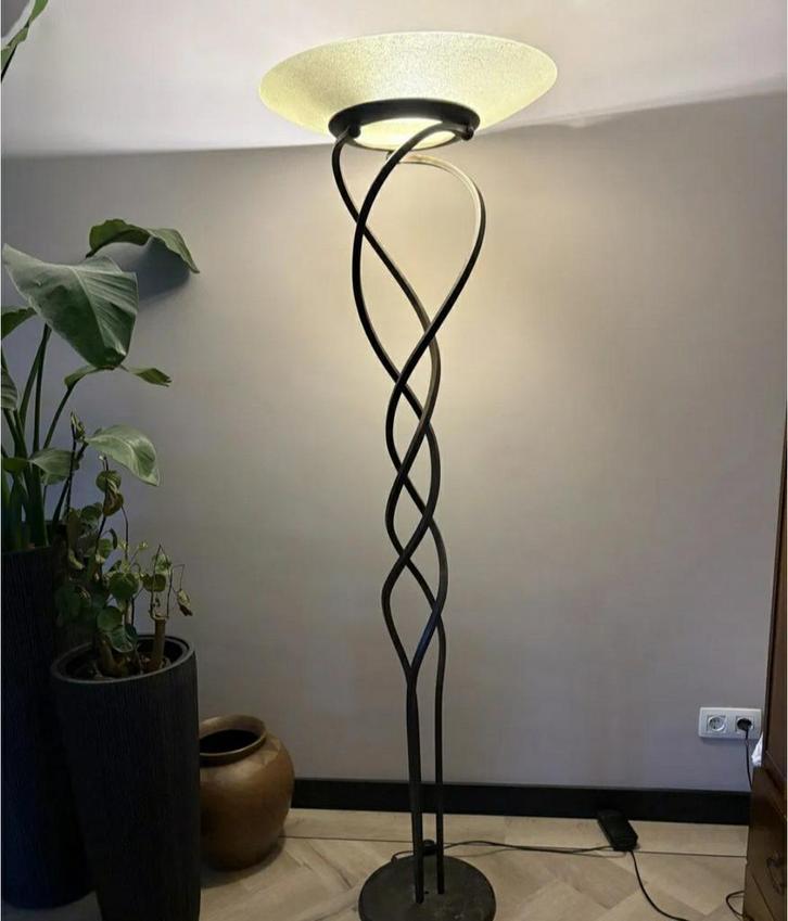 Vintage Italiaanse vloerlamp Terzani stijl gratis, Huis en Inrichting, Lampen | Vloerlampen, 150 tot 200 cm, Glas, Metaal, Ophalen