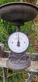 Gietijzeren weegschaal (midden vorige eeuw) (brocante), Antiek en Kunst, Curiosa en Brocante, Ophalen of Verzenden