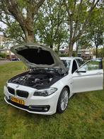 BMW 5-Serie 520i touring✅️185pk✅️Aut8✅️NAP✅️Dakkoffer✅Extra, Auto's, BMW, 4 cilinders, 2000 kg, Wit, Origineel Nederlands