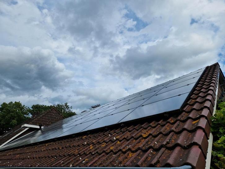 Gebruikte zonnepanelen 88 stuks, Doe-het-zelf en Verbouw, Zonnepanelen en Toebehoren, Gebruikt, Compleet systeem, Ophalen