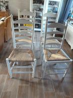 4 witte boeren stoelen, Ophalen