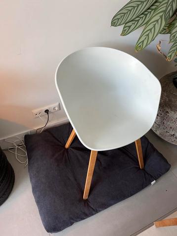 Witte Design Stoel Hay about a chair 4 stuks beschikbaar voor biedingen