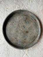 Groot dienblad met relief van bladeren, Ophalen, Gebruikt, Rond, Hout
