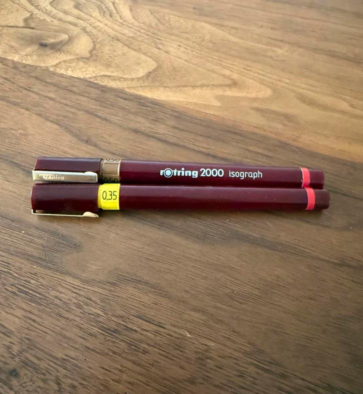 2x rOtring ISOGRAPH 2000 Fineliner - 0,35mm/0,50 mm, Verzamelen, Pennenverzamelingen, Gebruikt, Fineliner, Overige merken, Ophalen