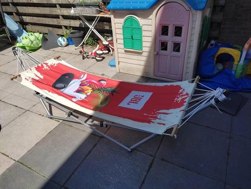 Başlık: JBL Hangmat + Opvouwbare Hangmatstandaard (Met Tas), Tuin en Terras, Hangmatten, Zo goed als nieuw, Eenpersoons, Met standaard