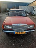 Mercedes-Benz Mercedes 1982 Rood, Auto's, Stof, Beige, 4 cilinders, 98 pk