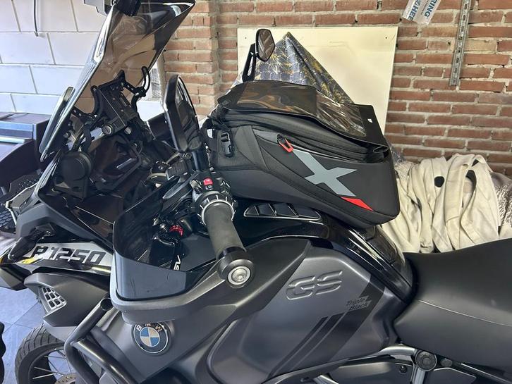 Tanktas bmw r1250gs Givi x-line, Motoren, Accessoires | Koffers en Tassen, Gebruikt, Ophalen of Verzenden