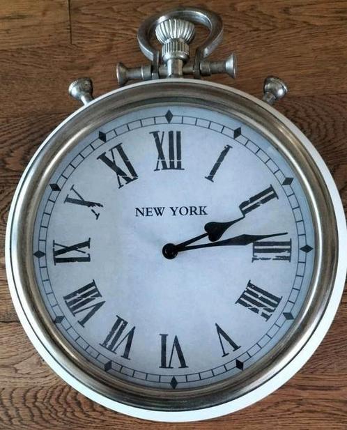 wandklok, metaal  diameter 31 cm, Sieraden, Tassen en Uiterlijk, Horloges | Antiek, Overige merken, Staal, Ophalen of Verzenden