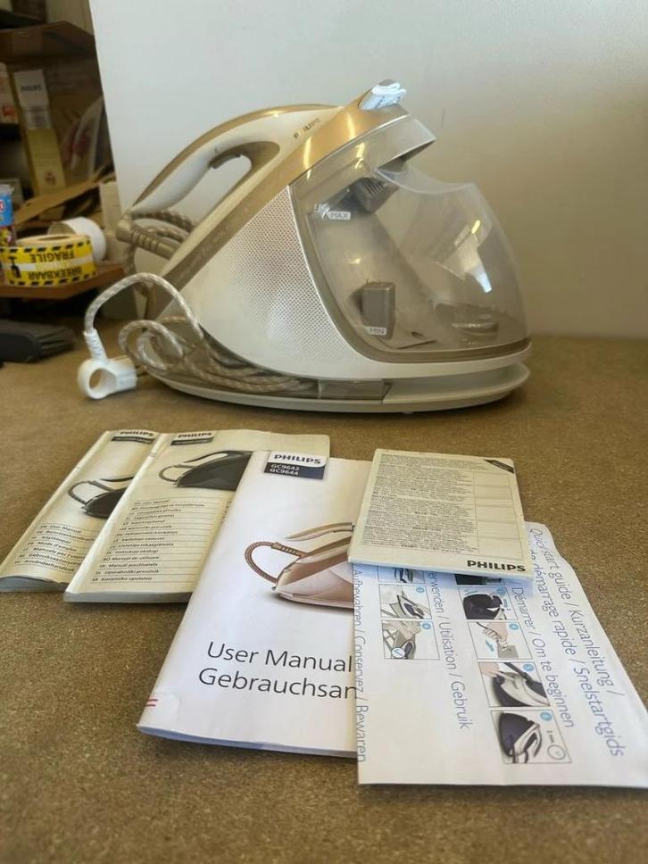 Philips GC9642/60 - Stoomgenerator, Witgoed en Apparatuur, Strijkijzers en Strijkplanken, Zo goed als nieuw, Strijkijzer met snoer