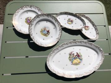 Nostalgisch los servies beschikbaar voor biedingen
