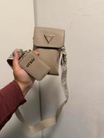 Guess telefoontas schoudertas, Sieraden, Tassen en Uiterlijk, Tassen | Schoudertassen, Ophalen of Verzenden, Nieuw