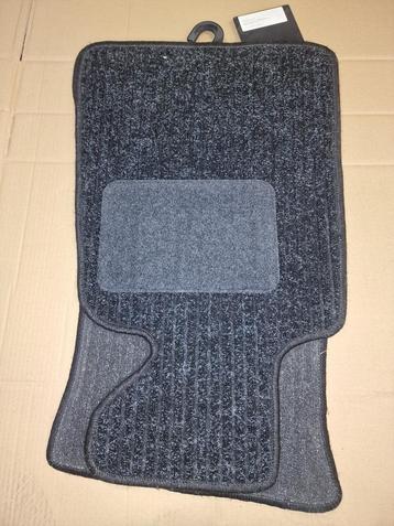 Automatten set 4-delig 21201009320000 zwart / grijs voor BMW beschikbaar voor biedingen