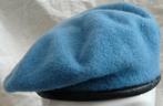 Baret Beret, UN/VN Vredesmacht, UNPROFOR, maat 57, 2000s.(4), Ophalen of Verzenden, Landmacht, Nederland, Helm of Baret