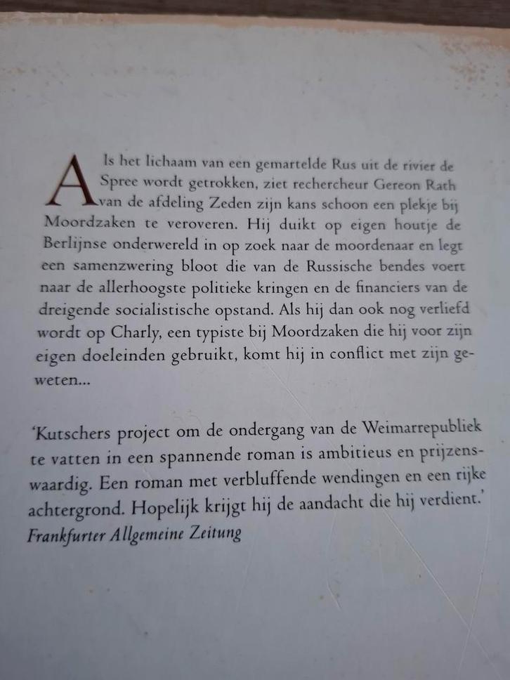 Volker Kutscher - Schaduw over Berlijn, Boeken, Thrillers, Zo goed als nieuw, Ophalen of Verzenden